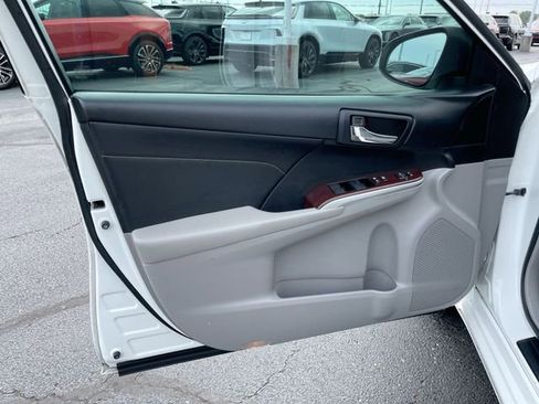 Used 2014 Toyota Camry XLE FWD image 10