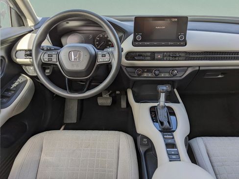 Used 2023 Honda HR-V LX image 18