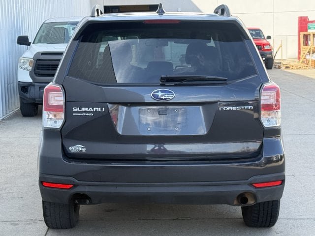 Used 2018 Subaru Forester 2.5i Premium w/ All-Weather Package AWD/4WD image 5