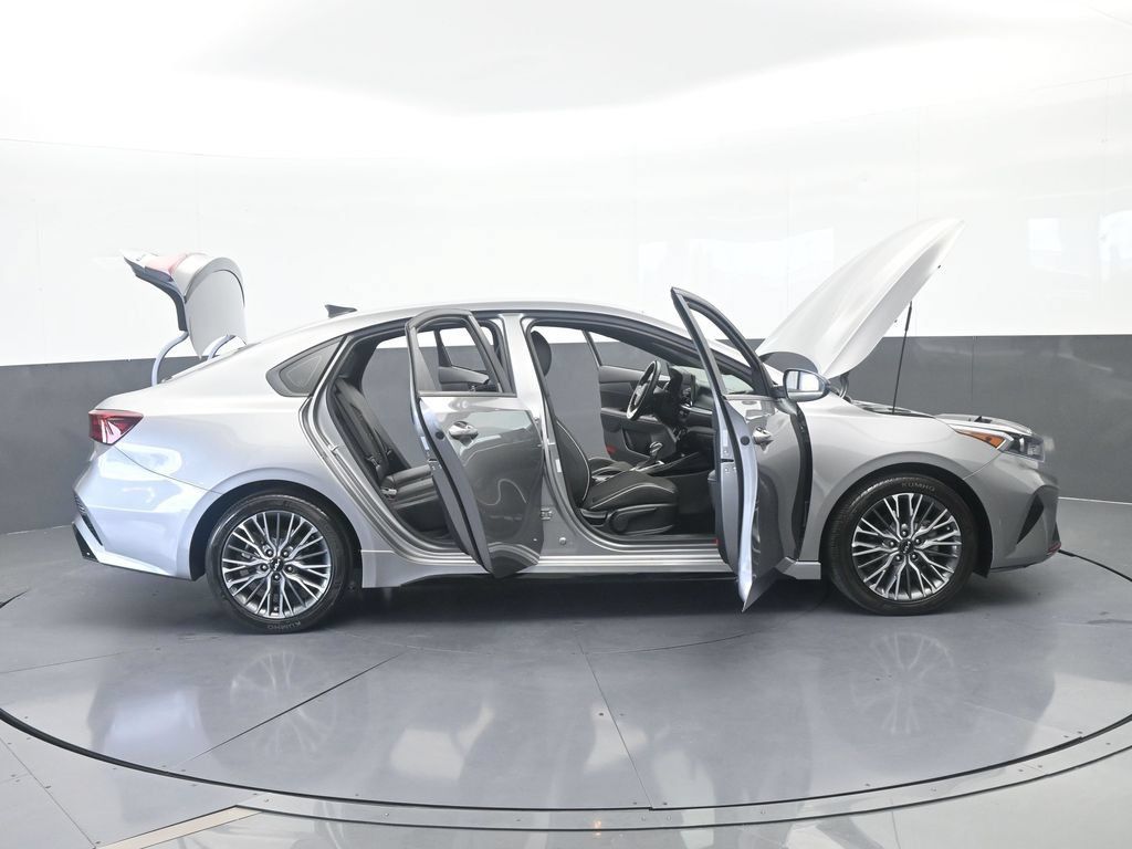 Used 2024 Kia Forte GT-Line FWD image 76