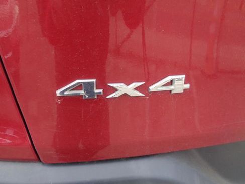 Used 2017 Jeep Cherokee Limited image 10