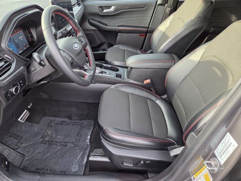 Certified 2024 Ford Escape ST-Line w/ Tech Pack #1 image 10