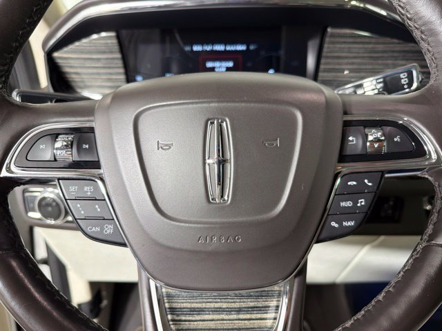 Used 2021 Lincoln Navigator Black Label w/ Special Edition Package AWD/4WD image 25