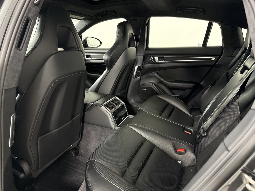 Certified 2020 Porsche Panamera GTS AWD/4WD image 25