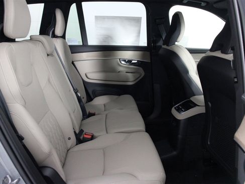 New 2026 Volvo XC90 T8 Plus image 11