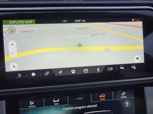 Used 2019 Land Rover Range Rover Supercharged image 25