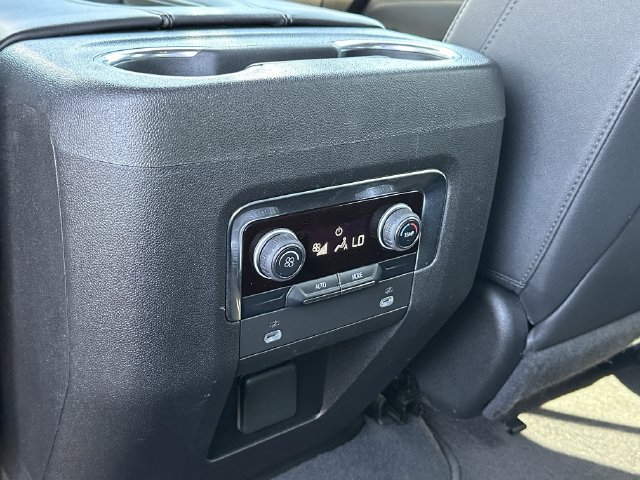 Used 2023 Chevrolet Tahoe Z71 AWD/4WD image 28