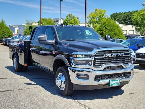New 2026 RAM 3500 Tradesman AWD/4WD image 3