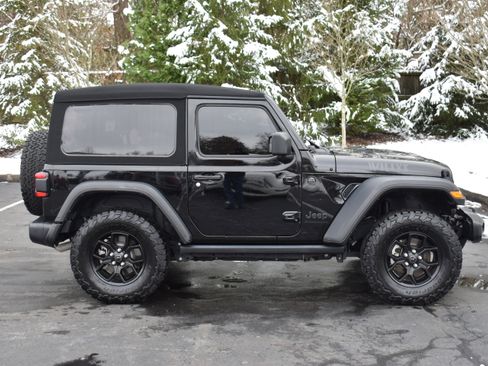 Used 2024 Jeep Wrangler Willys image 33