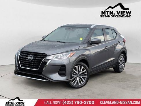 Certified 2024 Nissan Kicks SV FWD image 1