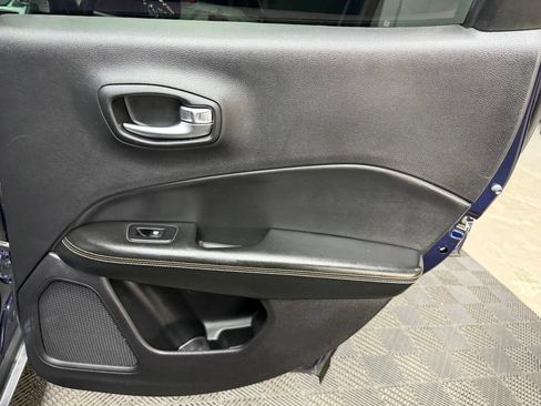 Used 2018 Jeep Compass Sport FWD image 47