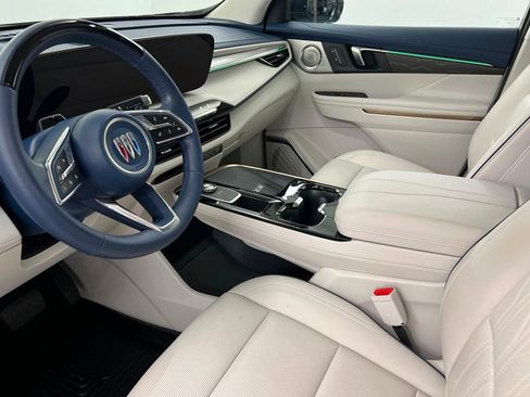 Used 2025 Buick Enclave Avenir w/ Super Cruise Package AWD/4WD image 10