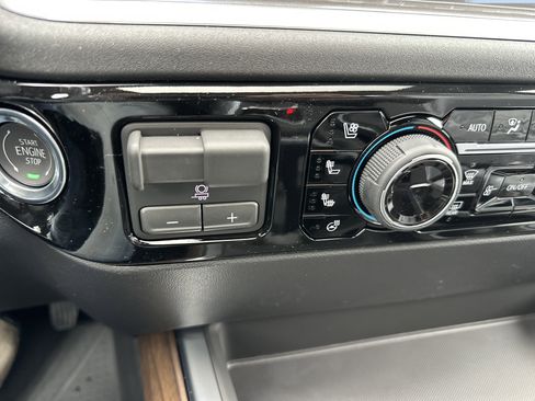 New 2026 Chevrolet Silverado 1500 High Country AWD/4WD image 16