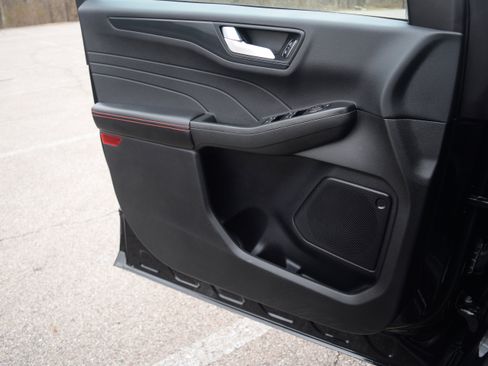 Used 2023 Ford Escape ST-Line w/ Tech Pack #1 image 18