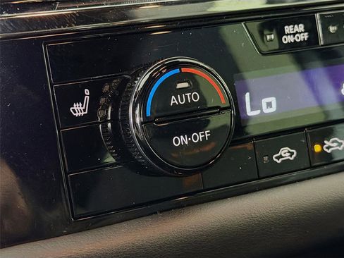 Used 2025 Nissan Pathfinder Rock Creek AWD/4WD image 20