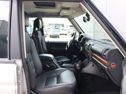 Used 2004 Land Rover Discovery SE image 29