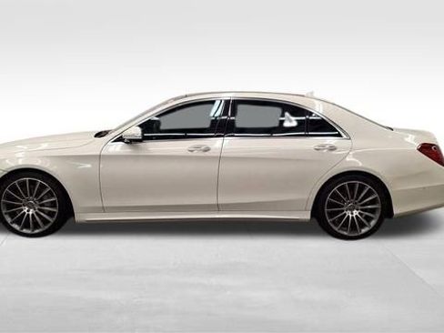 Used 2017 Mercedes-Benz S 550 Sedan image 4