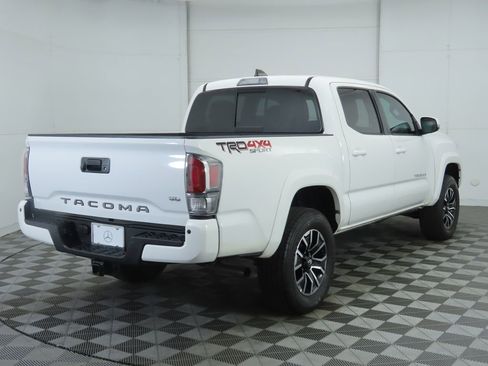Used 2023 Toyota Tacoma TRD Sport w/ TRD Premium Sport Package image 5