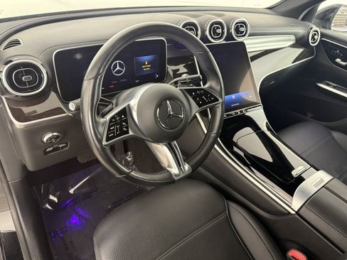 Used 2023 Mercedes-Benz GLC 300 4MATIC image 15