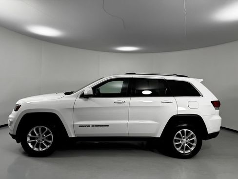 Used 2021 Jeep Grand Cherokee Laredo X AWD/4WD image 4