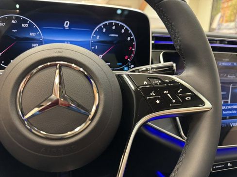 Certified 2025 Mercedes-Benz E 350 4MATIC Sedan image 18