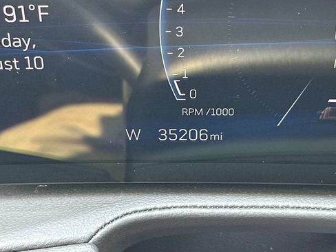 Used 2024 Cadillac XT4 Premium Luxury w/ Cold Weather Package FWD image 20