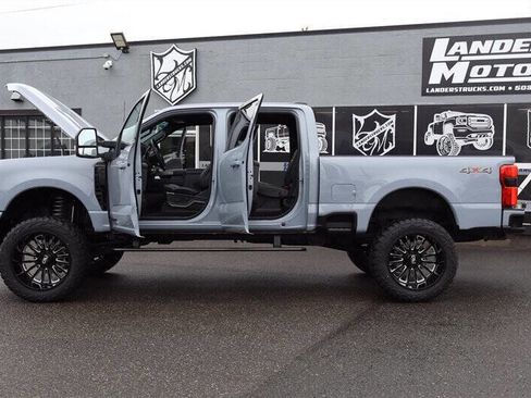 Used 2025 Ford F350 Platinum image 33