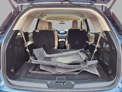 Used 2020 Ford Explorer XLT w/ Equipment Group 202A image 27