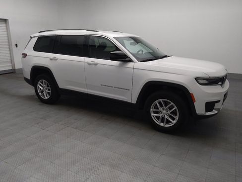 Used 2023 Jeep Grand Cherokee L Laredo RWD image 11