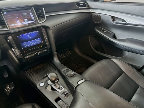 Used 2019 INFINITI QX50 Luxe w/ Navigation Package image 23