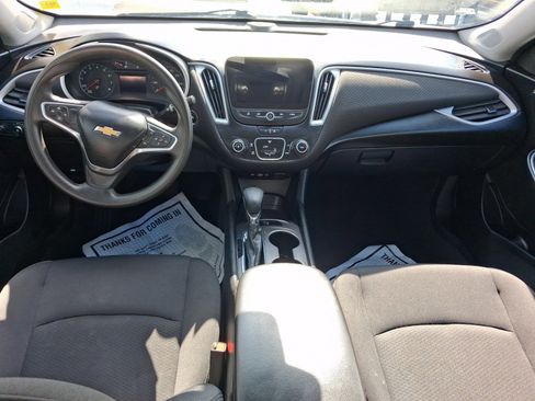 Used 2022 Chevrolet Malibu LS FWD image 12