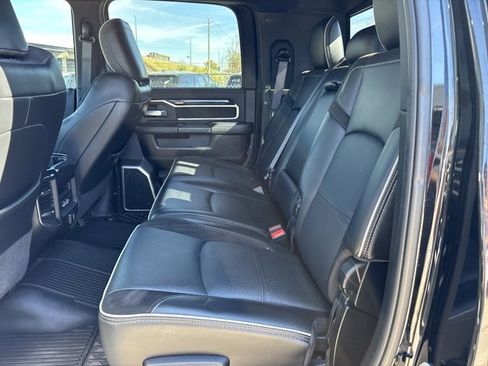 Used 2020 RAM 2500 Laramie w/ Night Edition image 19