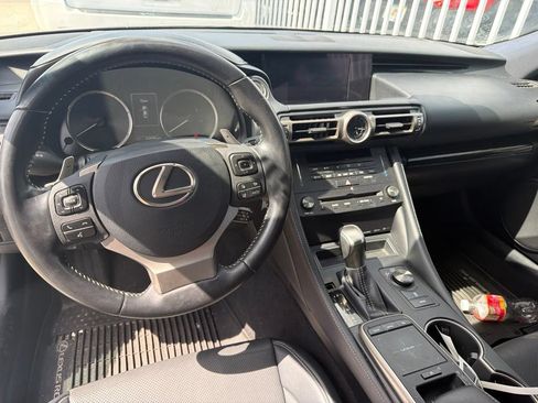 Used 2020 Lexus RC 300 w/ Accessory Package RWD image 10