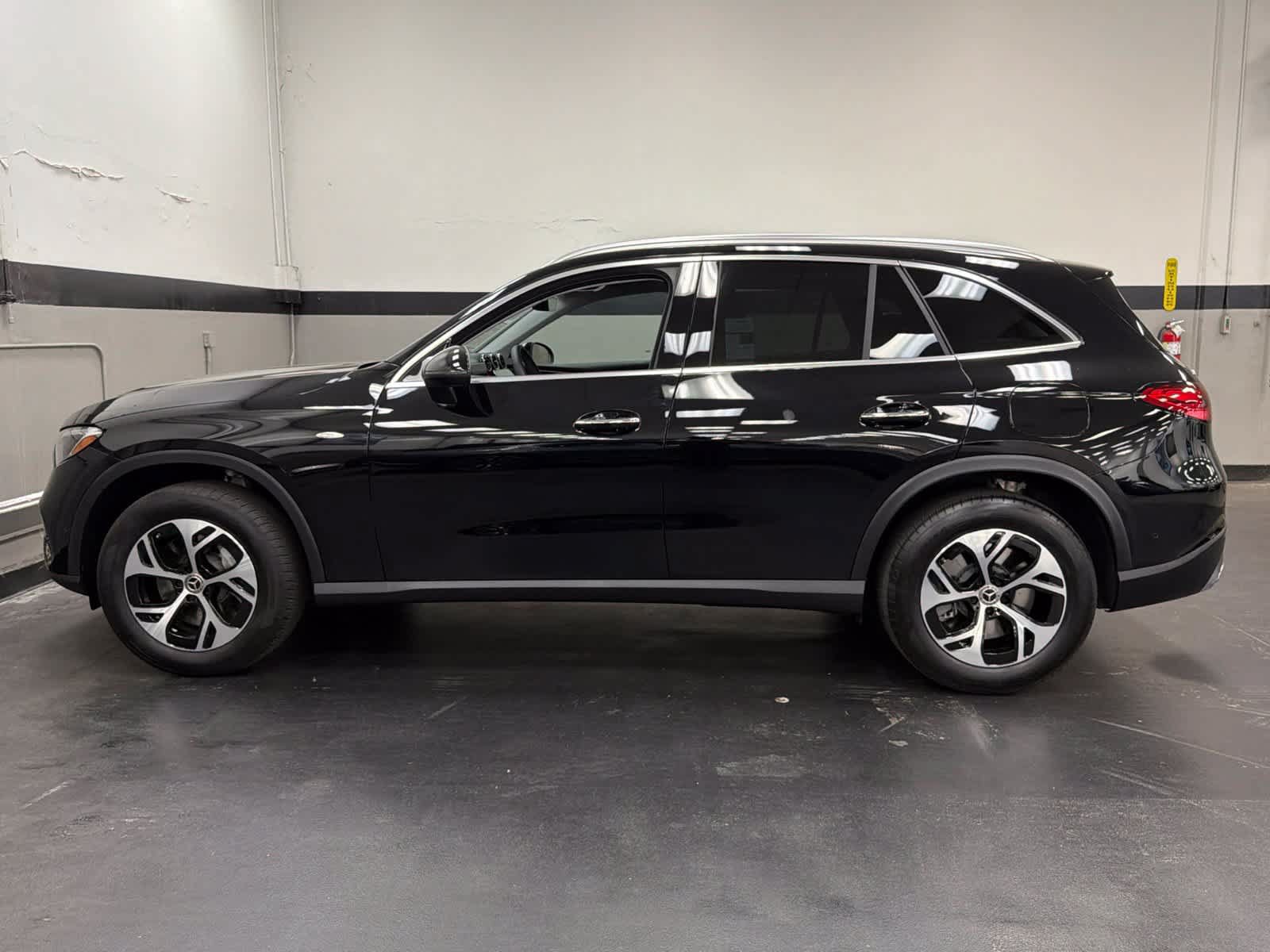 Certified 2025 Mercedes-Benz GLC 350e 4MATIC image 10
