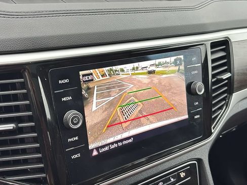 Used 2023 Volkswagen Atlas SE FWD image 20