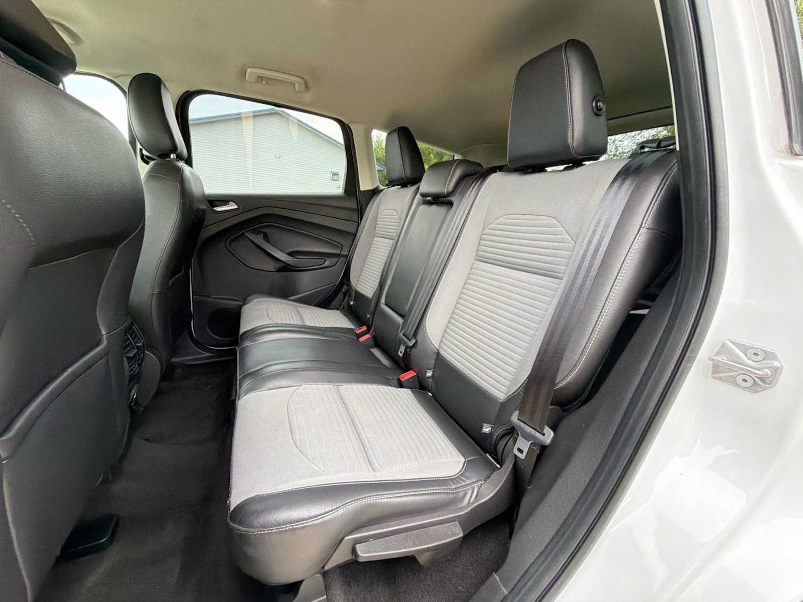Used 2019 Ford Escape SE FWD image 5