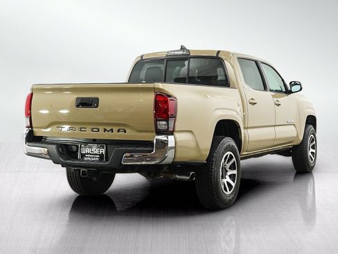 Used 2019 Toyota Tacoma SR5 RWD image 5