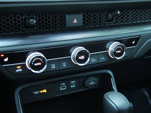 Used 2025 Honda CR-V Sport image 21