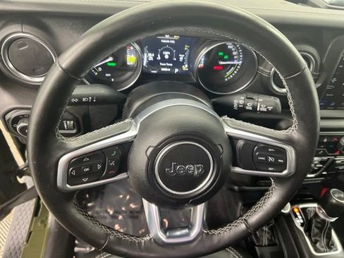 Used 2023 Jeep Wrangler Unlimited Sahara w/ Cold Weather Group AWD/4WD image 21