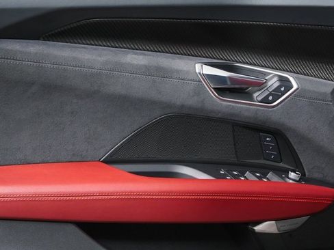 Used 2023 Audi e-tron GT Prestige image 6