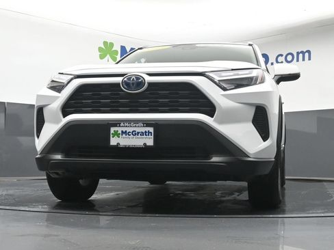 Used 2023 Toyota RAV4 LE AWD/4WD image 7