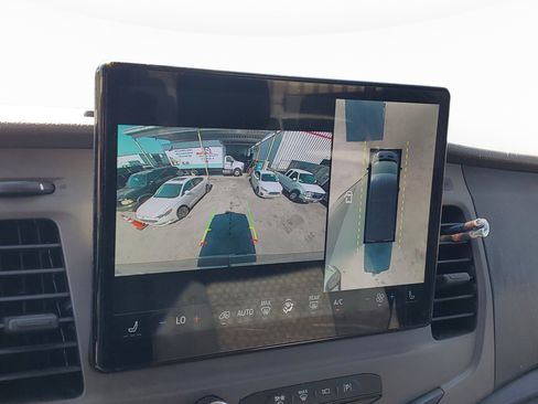 Used 2022 Ford Transit 350 XLT image 23