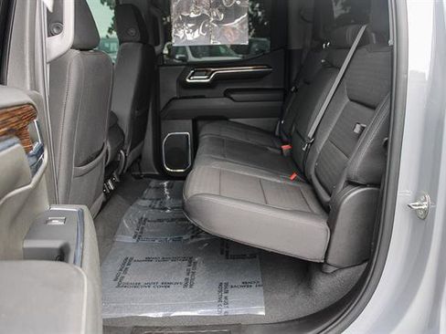 Used 2024 GMC Sierra 1500 Elevation image 18