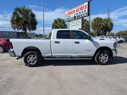 Used 2026 RAM 2500 Big Horn AWD/4WD image 3