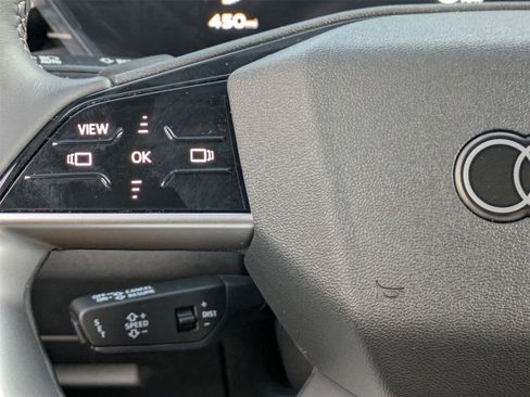 Used 2025 Audi Q5 Premium w/ Convenience Package image 10