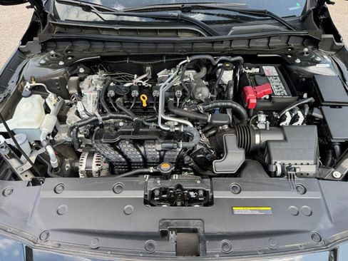 Used 2025 Nissan Altima 2.5 SV image 28