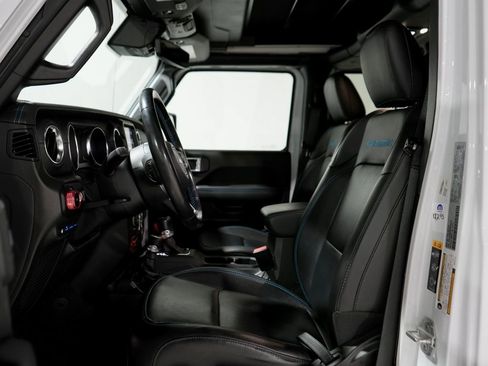 Used 2021 Jeep Wrangler Unlimited Rubicon 4xe w/ Steel Bumper Group image 3