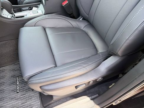 New 2026 Subaru Ascent Limited AWD/4WD image 19