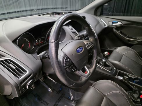 Used 2016 Ford Focus ST w/ Equipment Group 402A FWD image 21