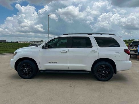 Used 2019 Toyota Sequoia TRD Sport w/ TRD Sport Premium Package AWD/4WD image 6